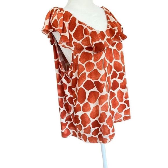 Ann Taylor Giraffe Print Mixed Media
Ruffle Neck Shell, size L - Picture 5 of 9